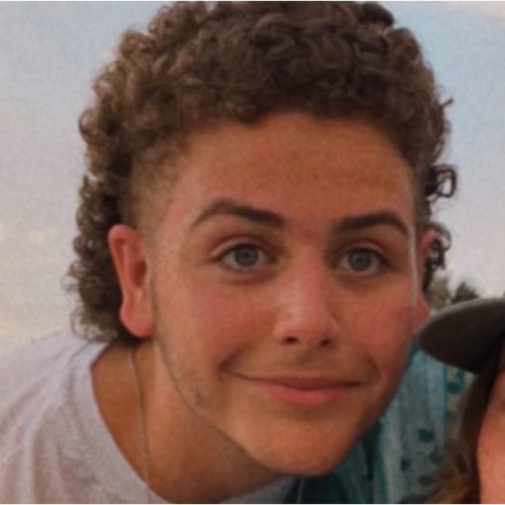 Meet your Posher, Landon Waits